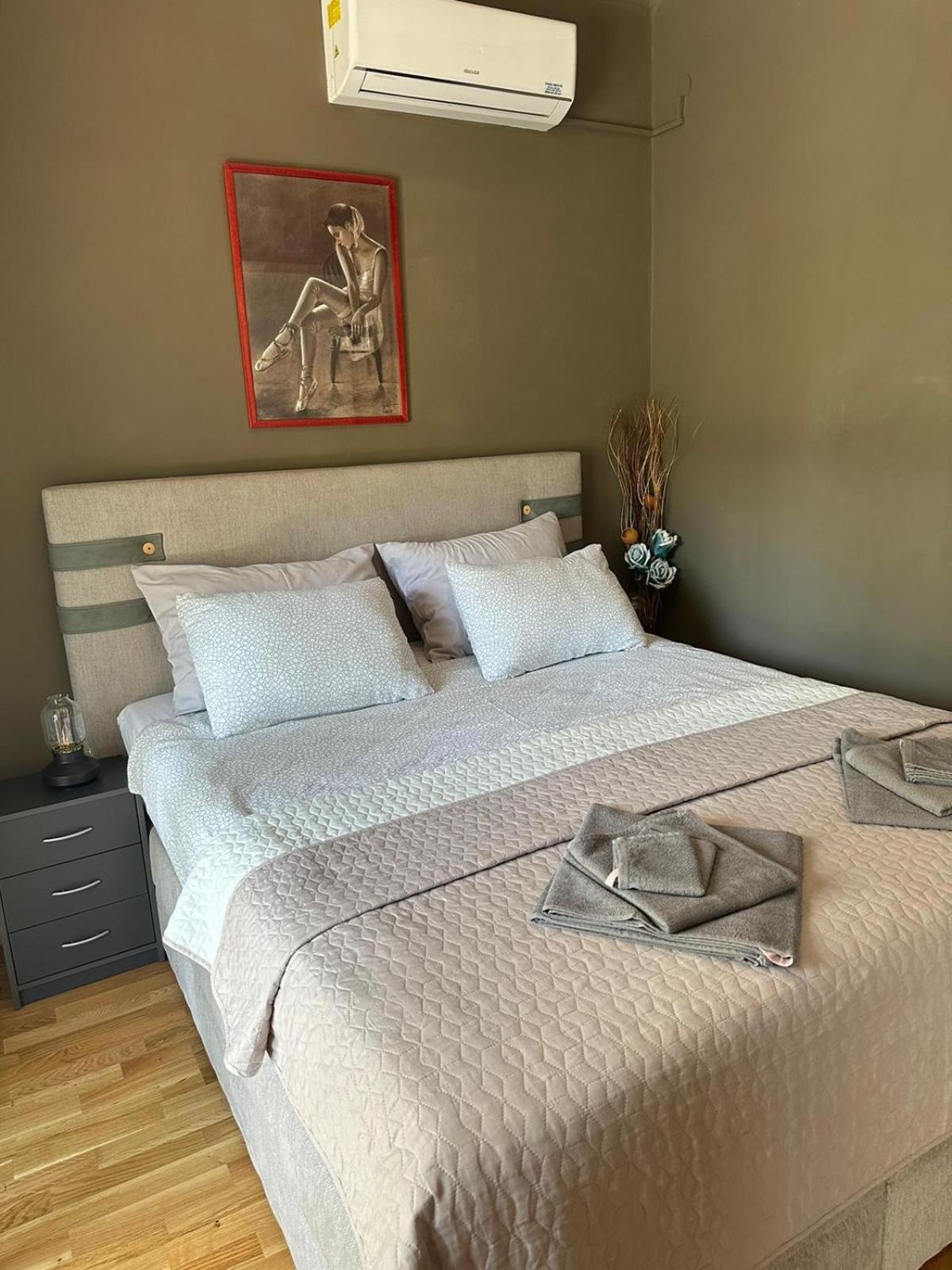 Bonbon Room And Apartment زادار الغرفة الصورة